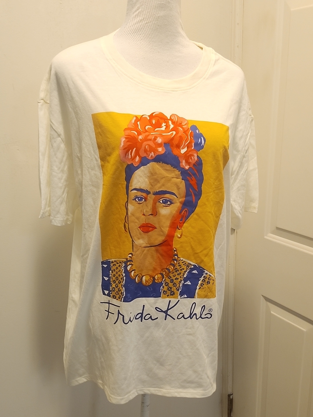 Frida Kahlo Print T-Shirt by  Size XXL Cotton
